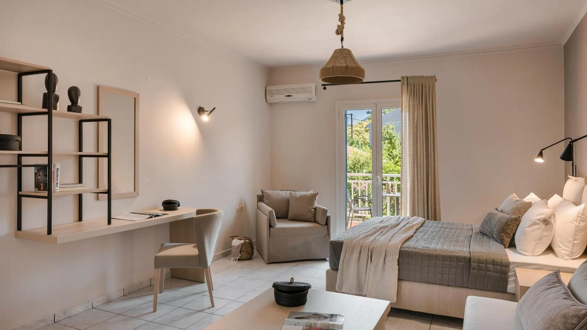 Rosilion Studios & Apartments Katelios